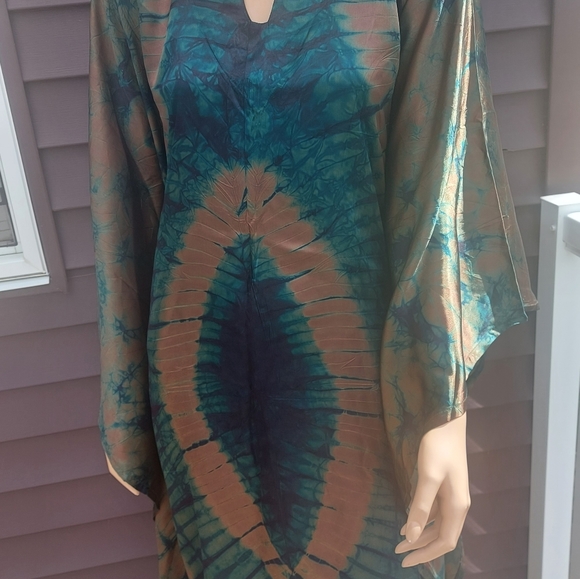 African adire silk caftan,Adire top and leggings - Picture 5 of 17